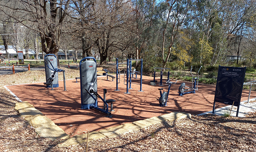 an image of the outdoor exercise equipment in Bright adjacent to Railway Avenue an image of the outdoor exercise equipment in Bright adjacent to Railway Avenue